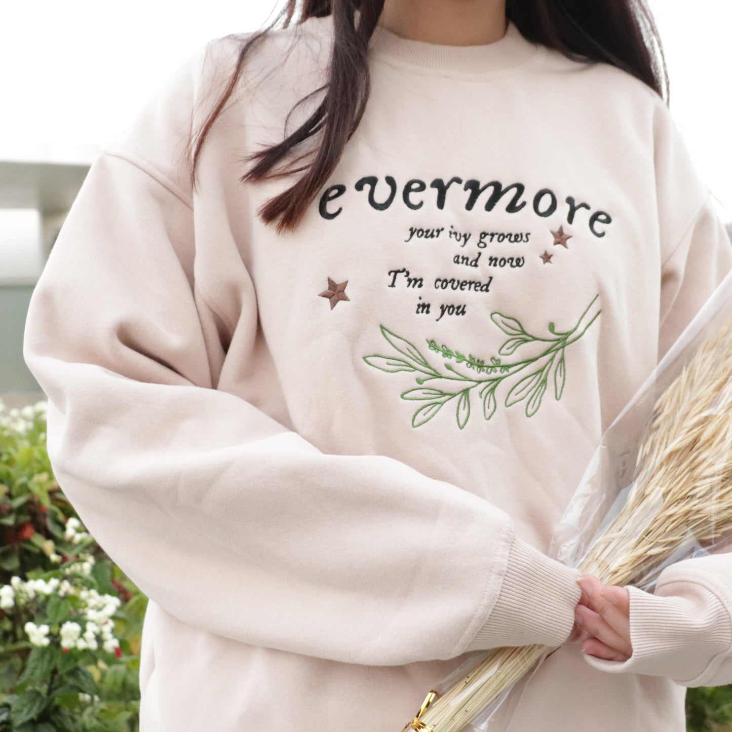 Evermore Ivy Embroidery Sweatshirt